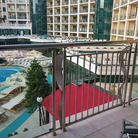 Miramar Palace - Center Апартамент